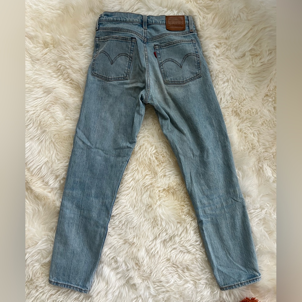 Levi’s wedgie size 24 light blue